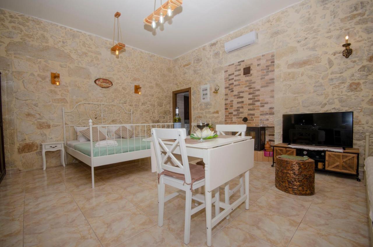 Ferienwohnung La Casa De Ioanna Kíssamos Exterior foto