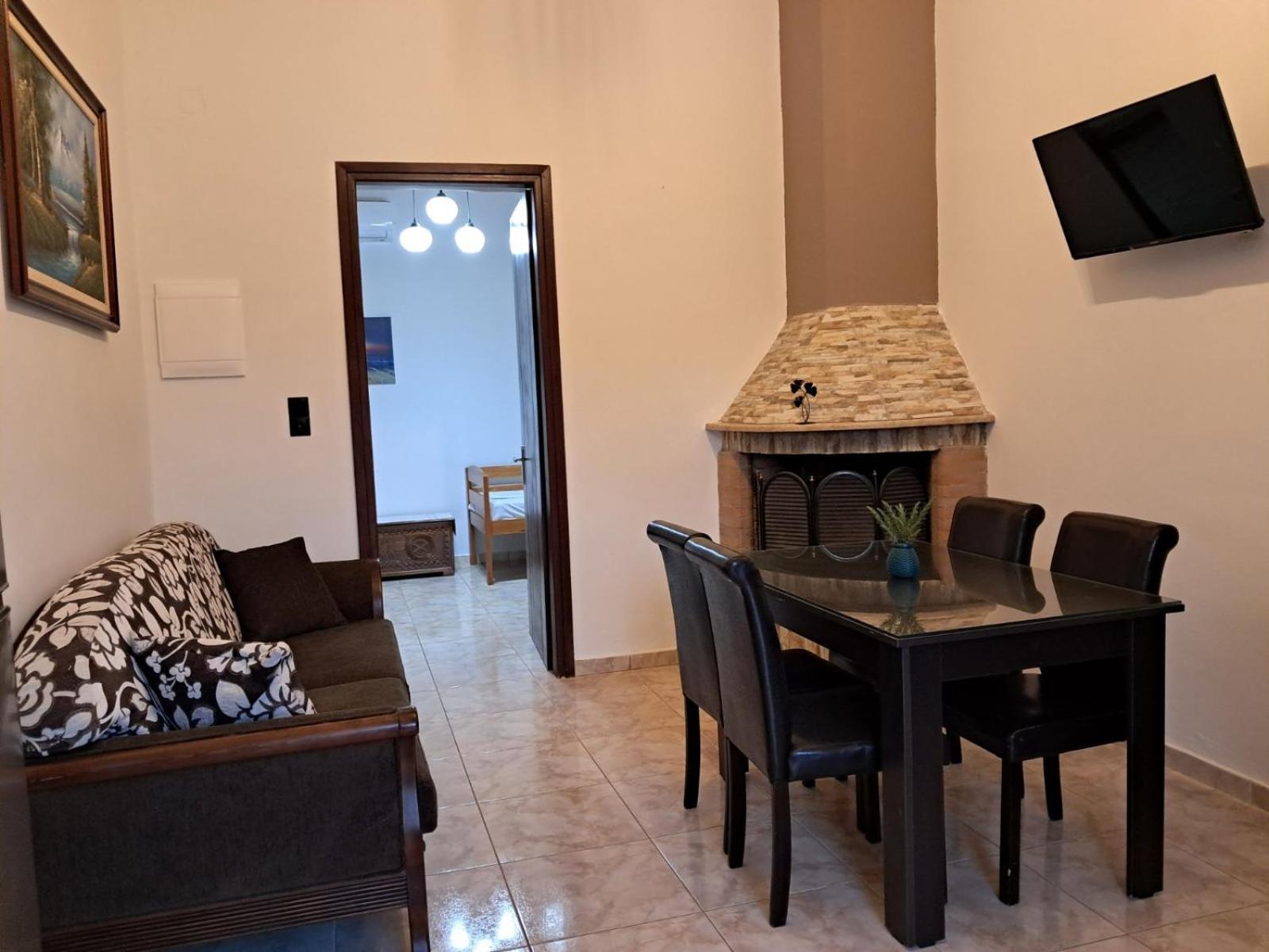 Ferienwohnung La Casa De Ioanna Kíssamos Exterior foto